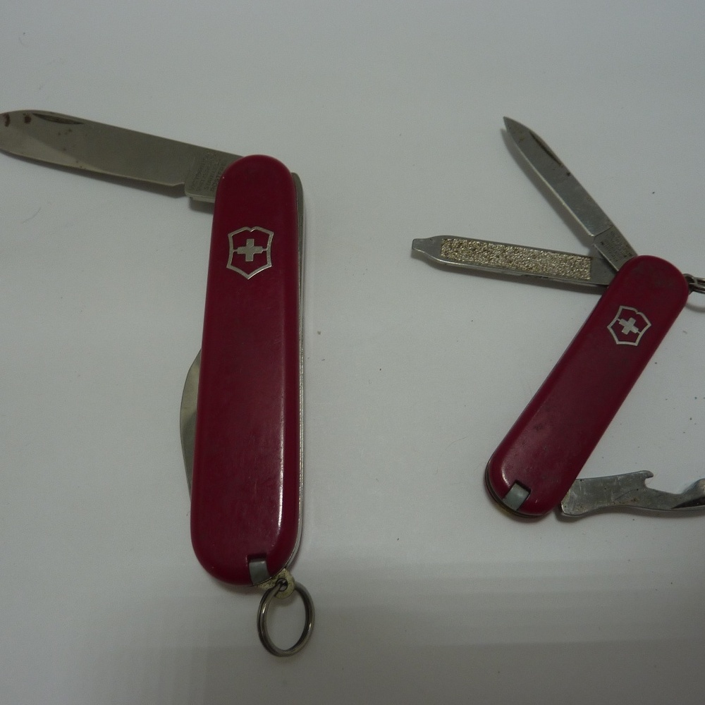 2 VICTORINOX  Rostfrei Officer Suisse Swiss Army Knife Switzerland Stainless